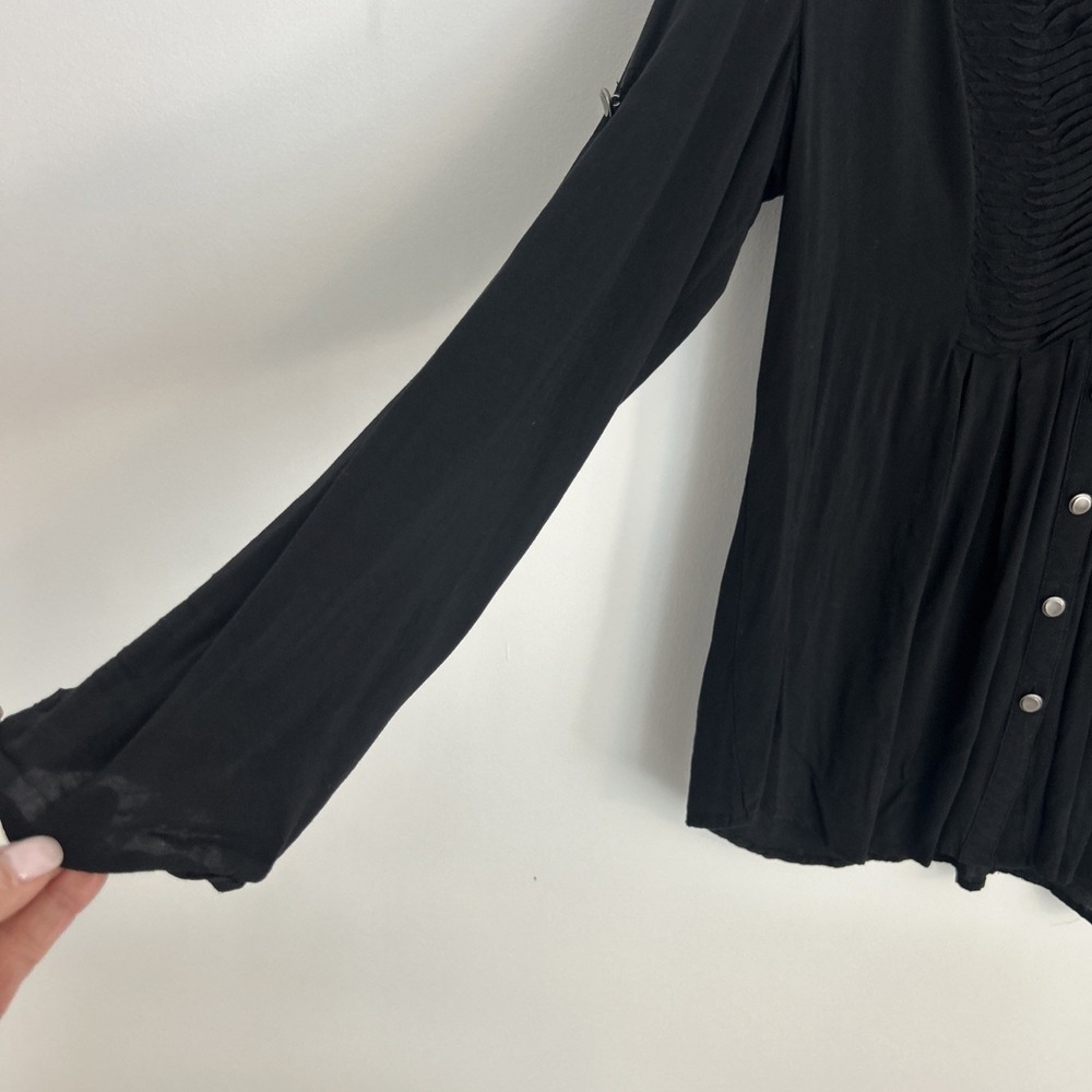 Spence Black Women's Medium Long Sleeve Button Down Lightweight Blouse - Picture 4 of 11
